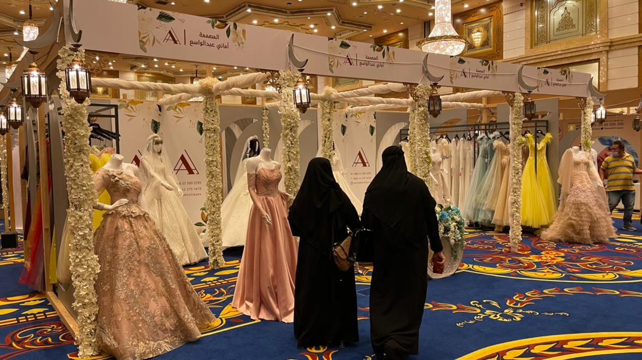 الأميرة مشاعل تفتتح معرض (عراقة) وتدعو للتوسع في الفعاليات التي تبرز إبداع المرأة السعودية