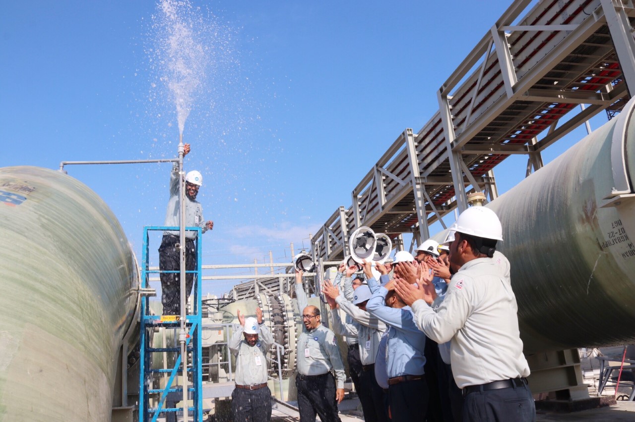 أكسيونا تصل لكامل الطاقة الإنتاجية لأكبر محطاتها لتحلية المياه في العالم والتي تقع في المملكة