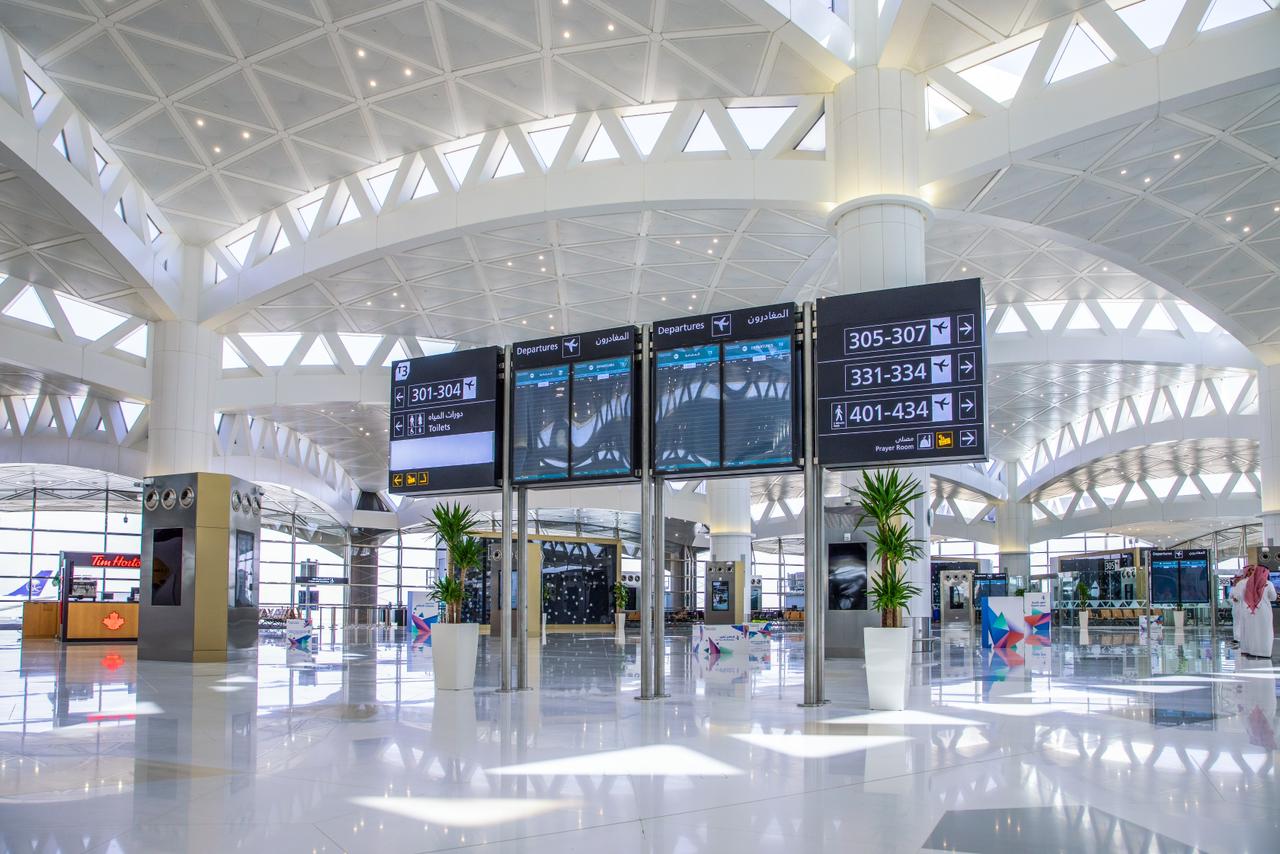 مطار الملك خالد بالرياض يسجل 7.3 مليون مسافر خلال الربع الأول من 2023 بزيادة 11%