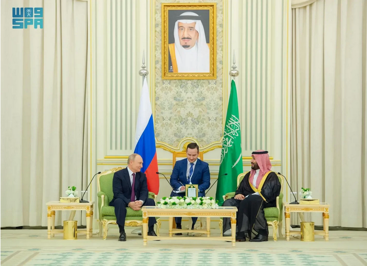 بيان سعودي_روسي يشيد بالجهود الناجحة لدول مجموعة “أوبك” في تعزيز استقرار أسواق البترول