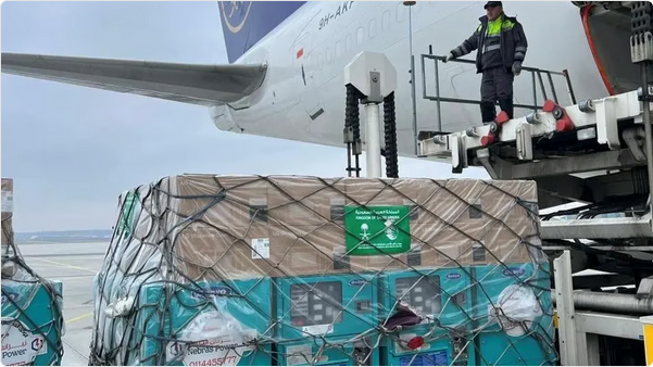 وصول الطائرة الإغاثية السعودية الرابعة تحمل مساعدات المملكة للشعب الأوكراني