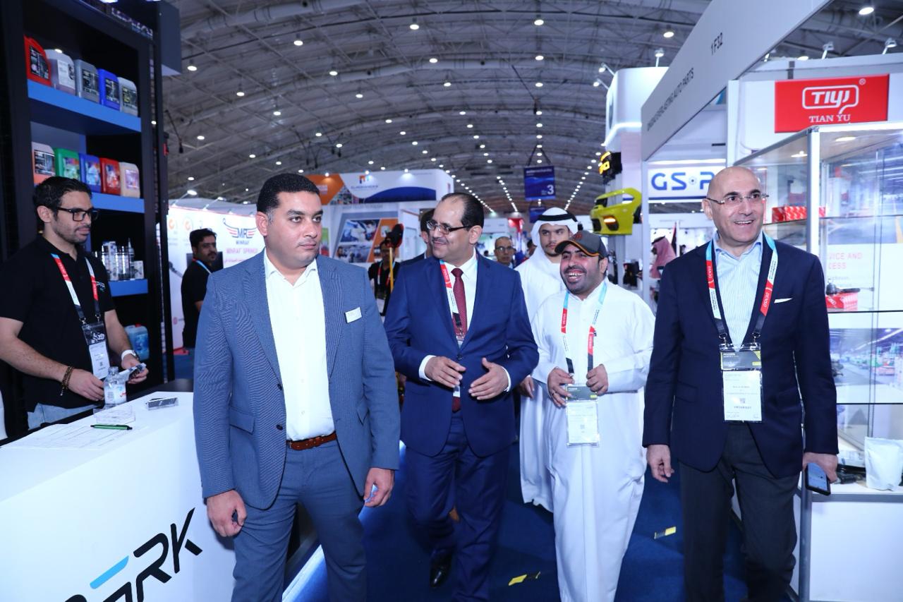 السفير الأردني في الرياض يزور معرض اوتو ميكانيكا وينوه بنجاحه وتنظيمه المميز